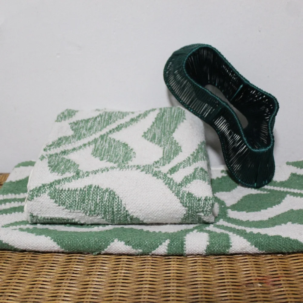 Williams Sonoma Green Botanical Pillow Covers – Set of 2 (approx. 20